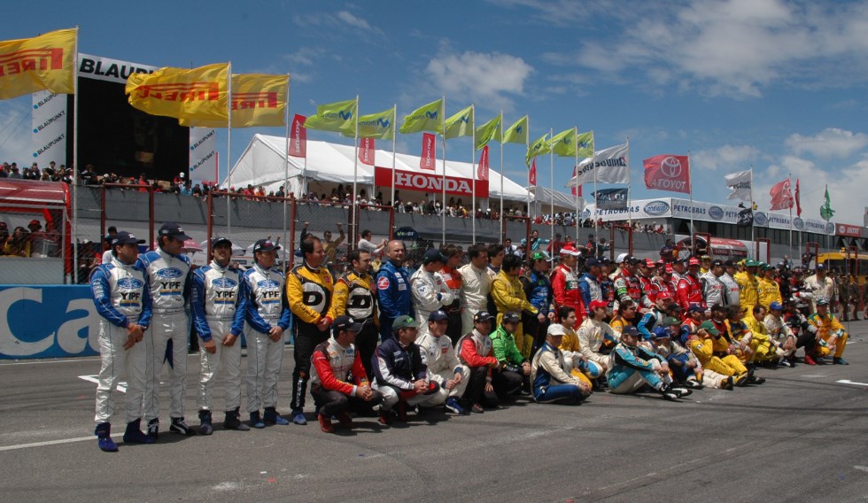 TODOS LOS BINOMIOS DE LOS 200KM DE BSAS DEL TC2000: 2005.jpg
