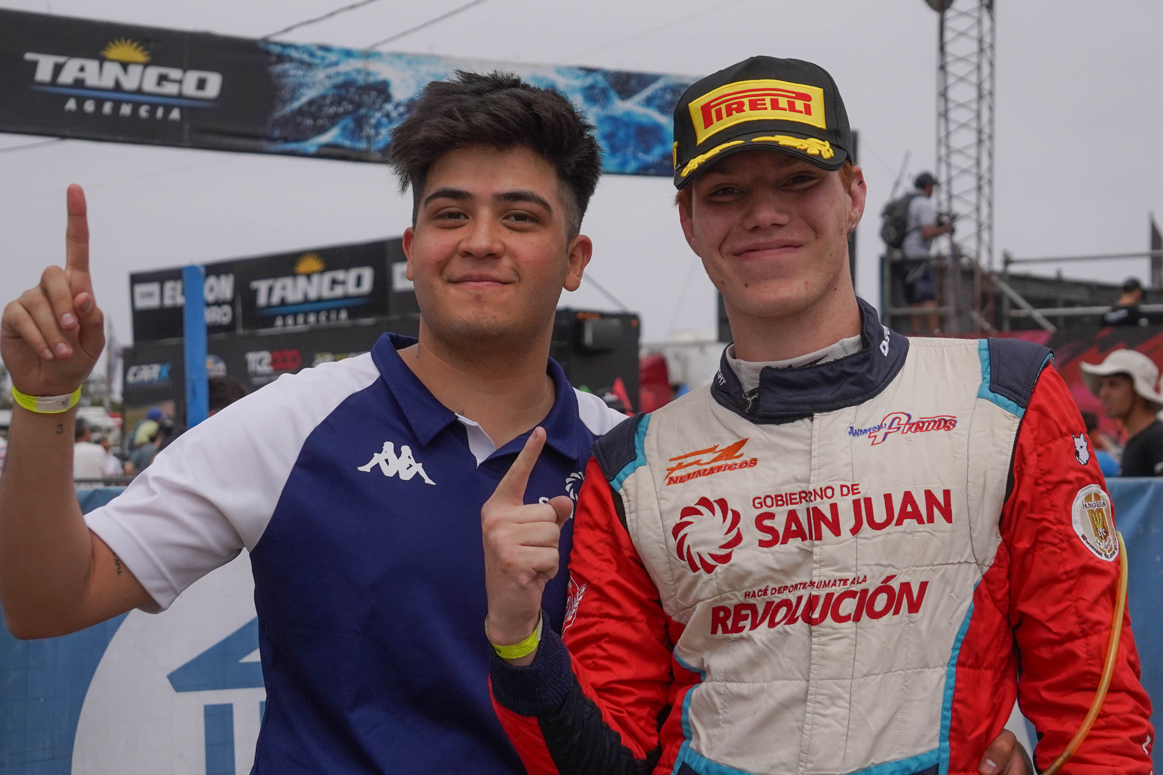 Todo el color del paso del Top Race por Río Cuarto: DSC09596.jpg