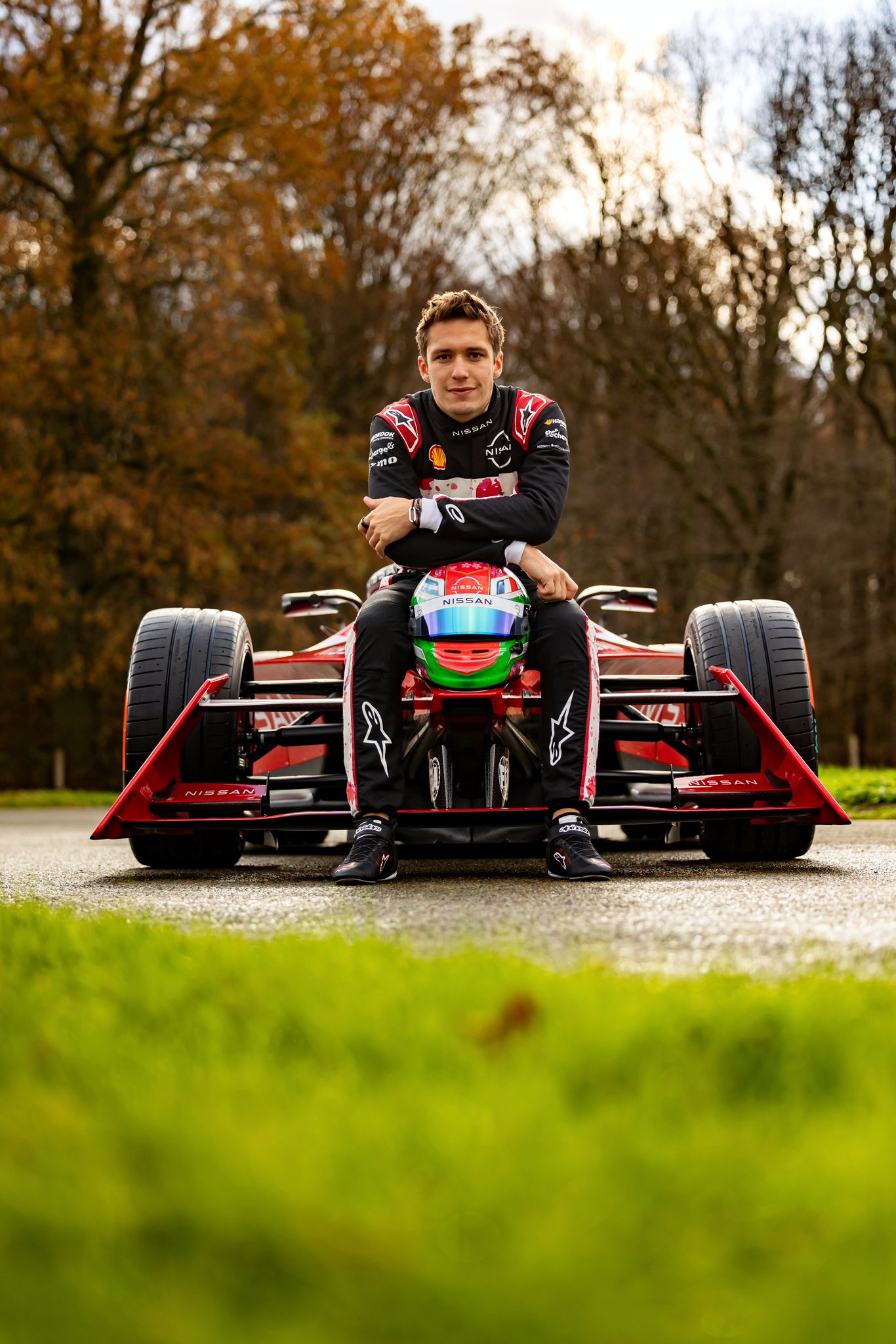 Las fotos que publicó Sacha Fenestraz en la previa al inicio de la temporada de Fórmula E: GDWO5InWIAAr5UK.jpeg