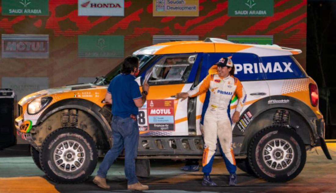 Laia Sanz, la dama del Dakar, también llega en autos