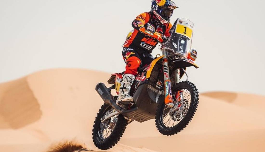 Kevin Benavídes lidera en Abu Dhabi