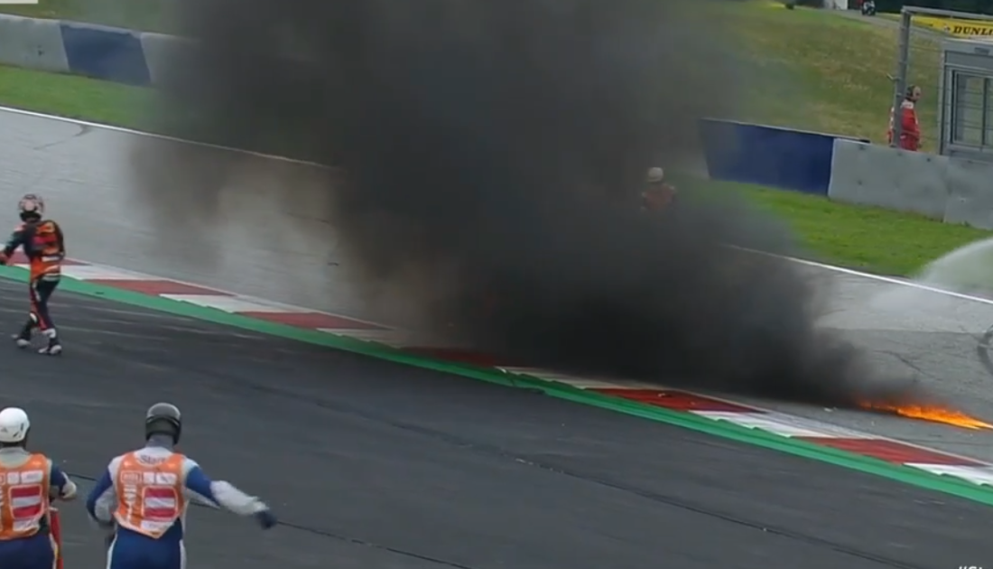 Incendio y susto en el inicio del GP de Estiria