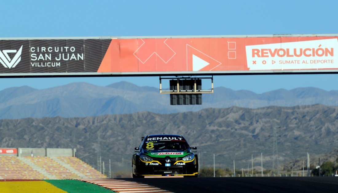 Milla se probó la butaca del nuevo Citroën del Sportteam
