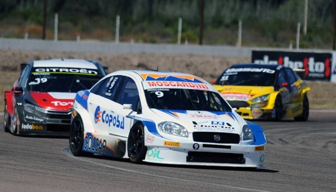 No iba a largar, le prestaron repuestos y terminó ganando