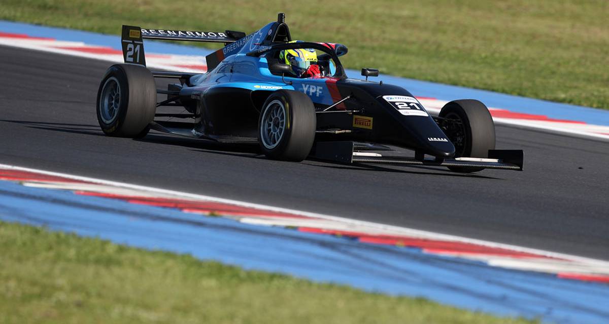 F4 Italiana: Teo Schropp completó la primera fecha en Misano