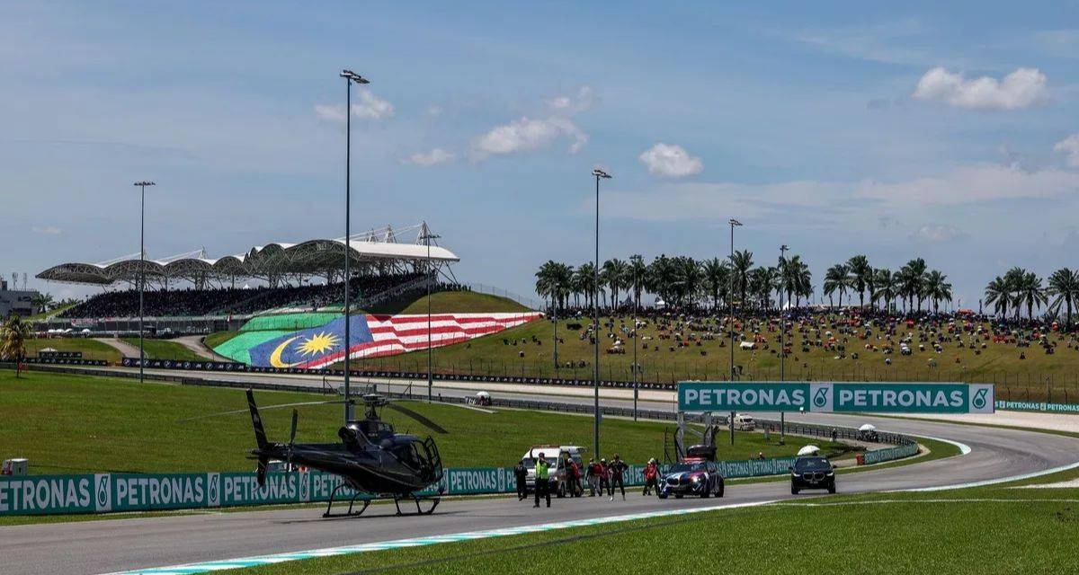 Moto3: ¡Impactante accidente! Dos protagonistas chocaron en la previa del GP de Malasia y debieron ser hospitalizados