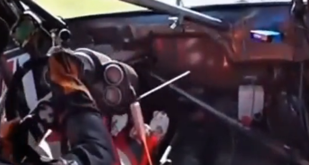 Se le soltó el volante y tuvo que solucionarlo de una forma muy particular