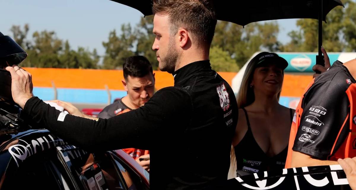 TN APAT: el efusivo festejo del equipo de Canapino por su primera pole position en la Clase 3