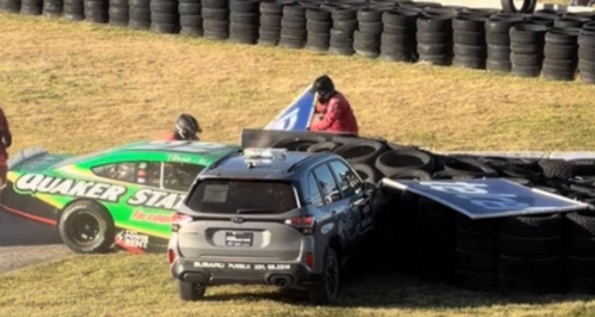 Insólito: un auto de seguridad chocó un auto en el Nascar México
