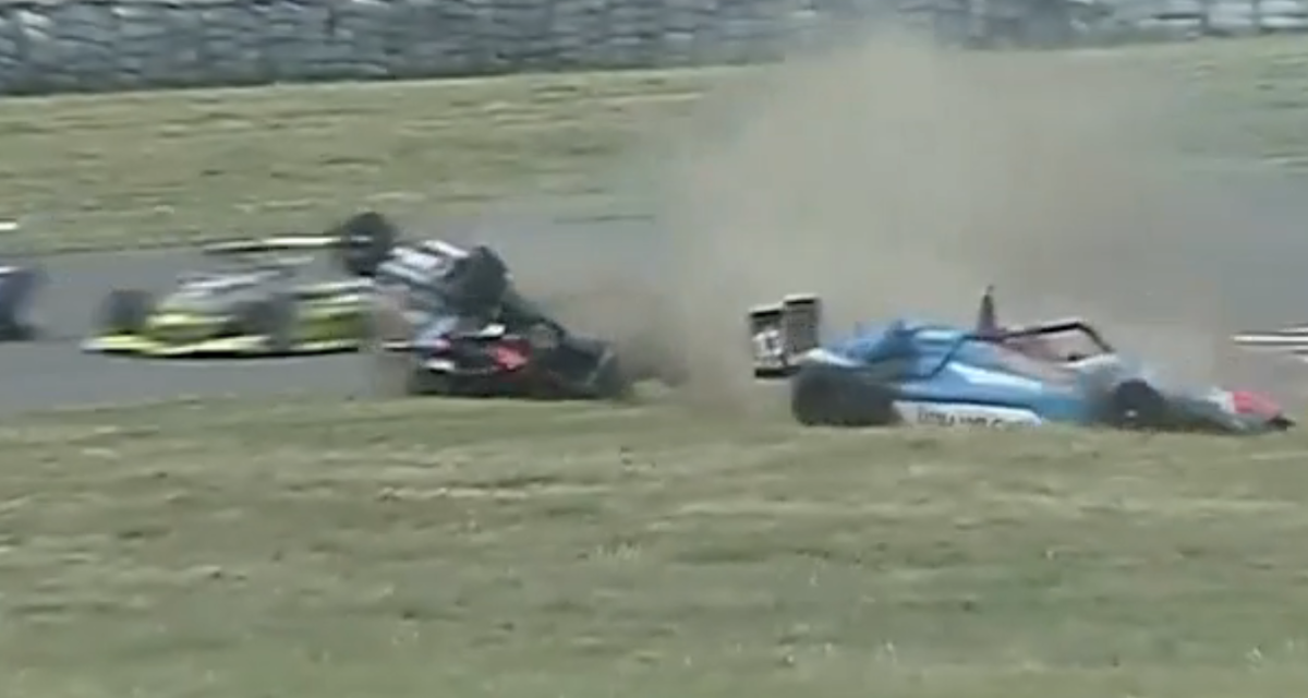 Espectacular vuelco durante la primera carrera de la F3 Metropolitana en La Pampa