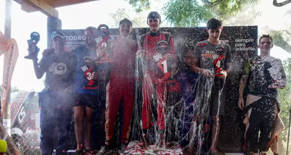 Tremendo: dos podios, dos carreras, dos ciudades y dos disciplinas.