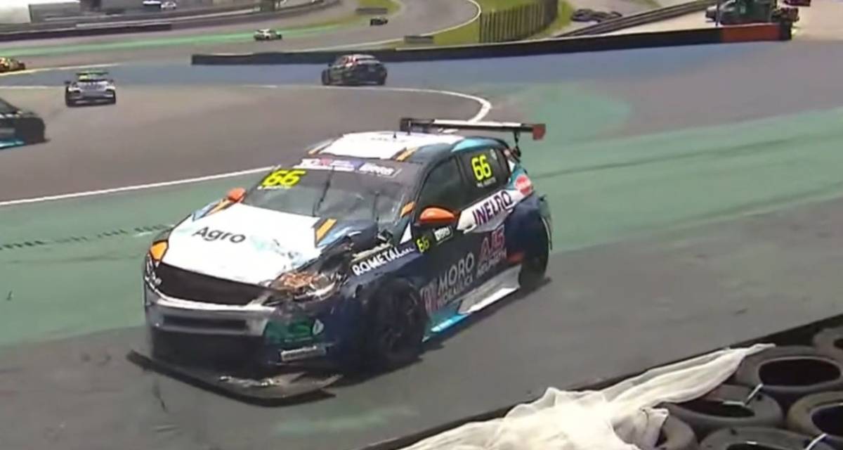 TCR South America: fuerte accidente de Rasetto durante la primera final en Interlagos