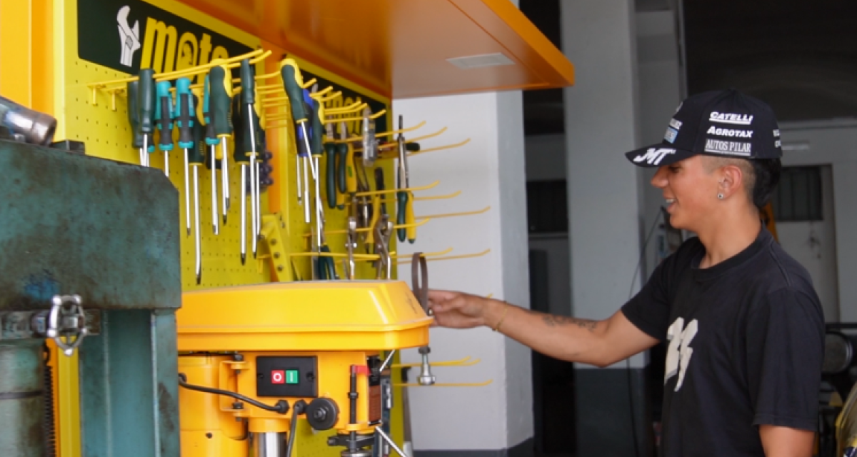 El joven que sueña en grande: de la escuela técnica al Turismo Carretera