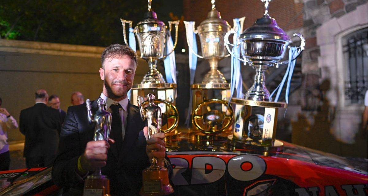 ¡Emocionante! Así fue el momento en el que Agustín Canapino recibió el Olimpia de Oro