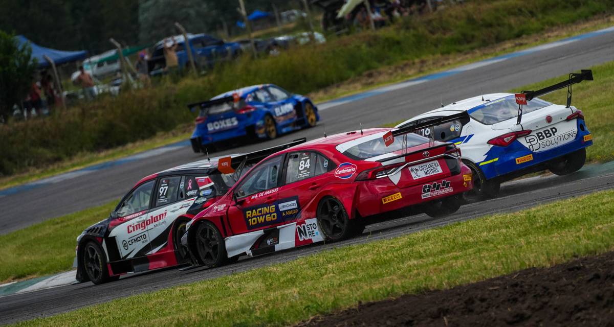 Fue campeón en Europa, se lució en el TC2000, pero se alejó y hoy es dirigente en la política y en el fútbol