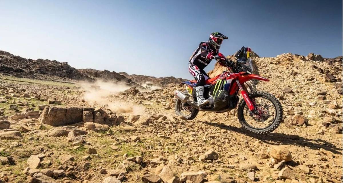Dakar 2026: con Benavides en P7, Schareina lidera la primera parte de la Etapa Maratón
