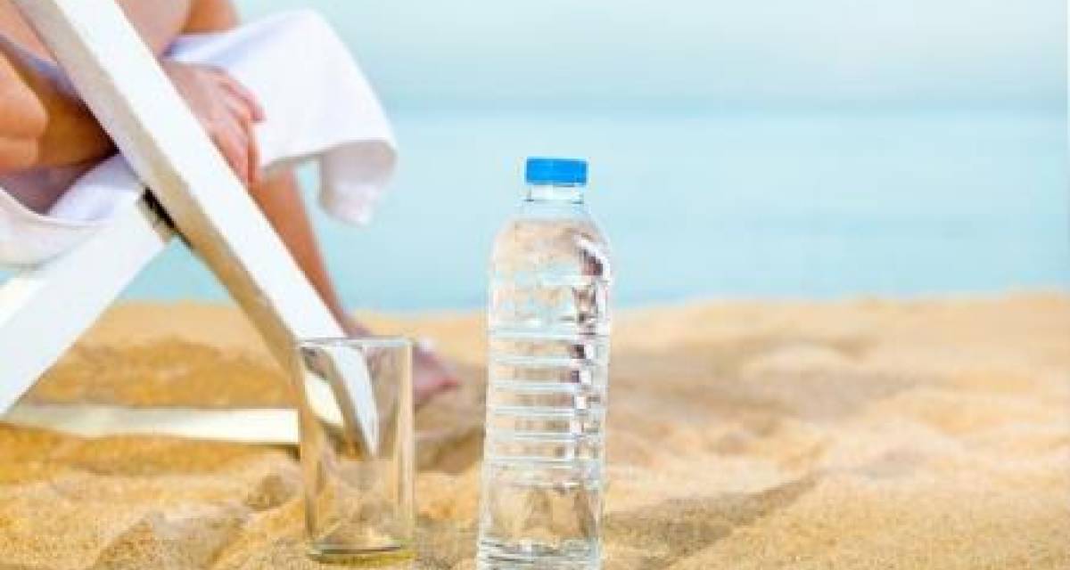 Salud y bienestar: el manual definitivo para no deshidratarse en este verano 2026