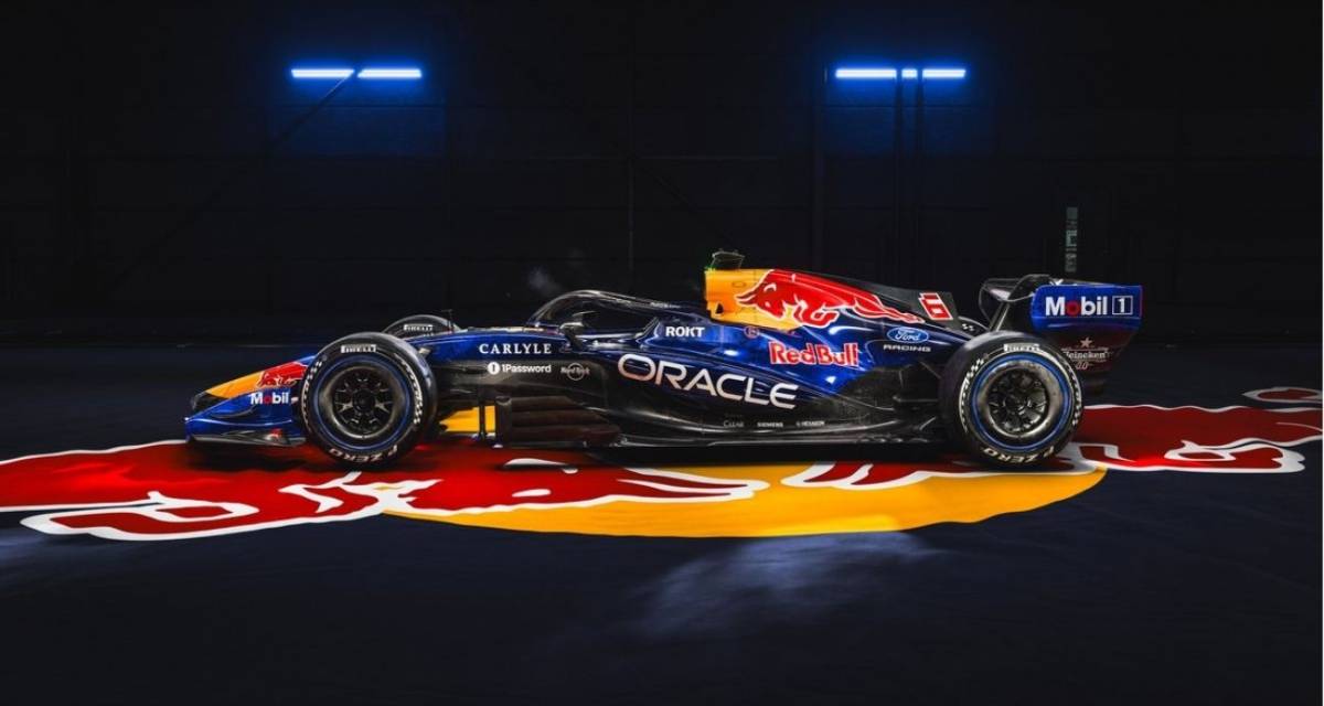 F1: ¡Volvió a sus bases! Red Bull presentó su flamante RB22 para la temporada 2026