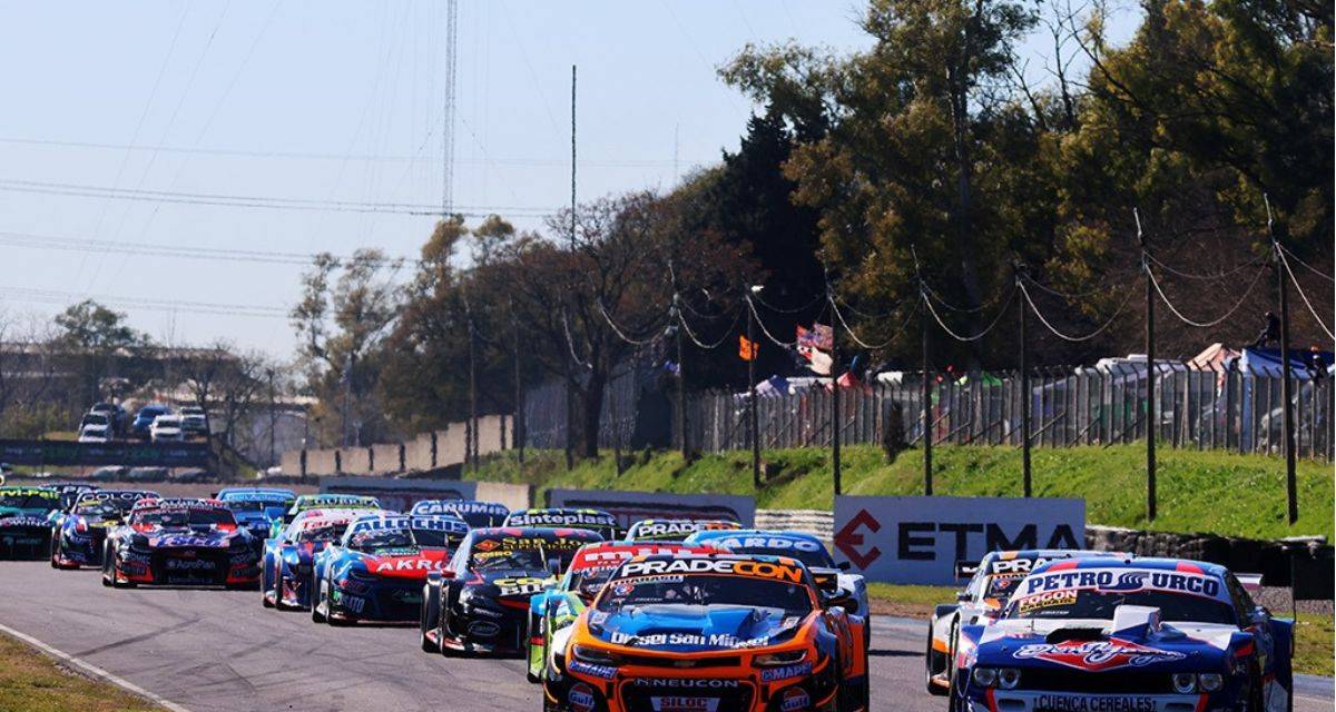 La historia de dos debutantes: el joven piloto que correrá con una escuderia nueva en el TC