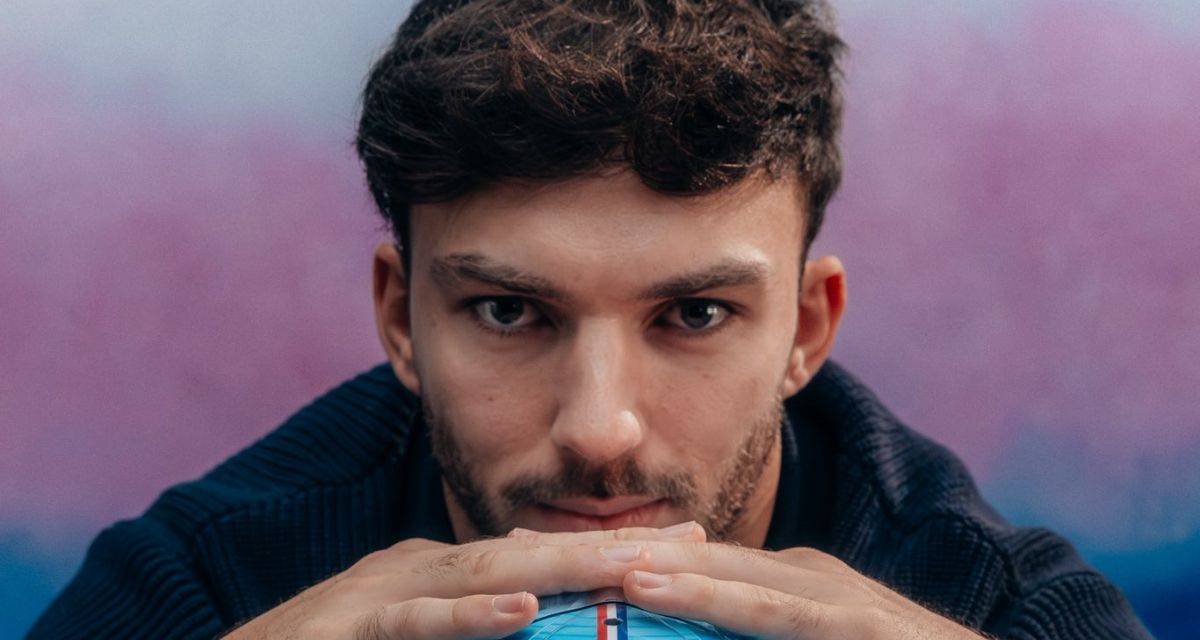 F1: ¡Todo listo! Gasly presentó el casco que usará en 2026