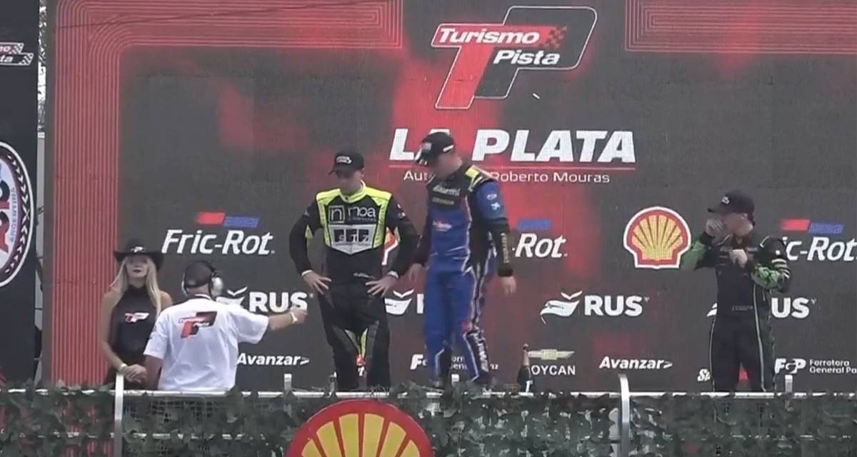 Turismo Pista: ¡Polémica definición en La Plata! Bajaron al ganador de Clase 3 cuando estaba arriba del podio
