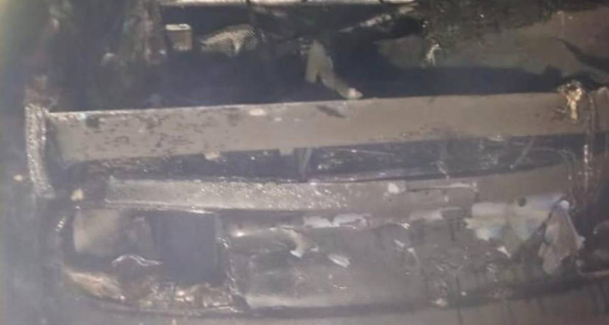 ¡Dramático momento! El semi del Savino Sport se prendió fuego y el Mustang de Trosset quedó envuelto en llamas