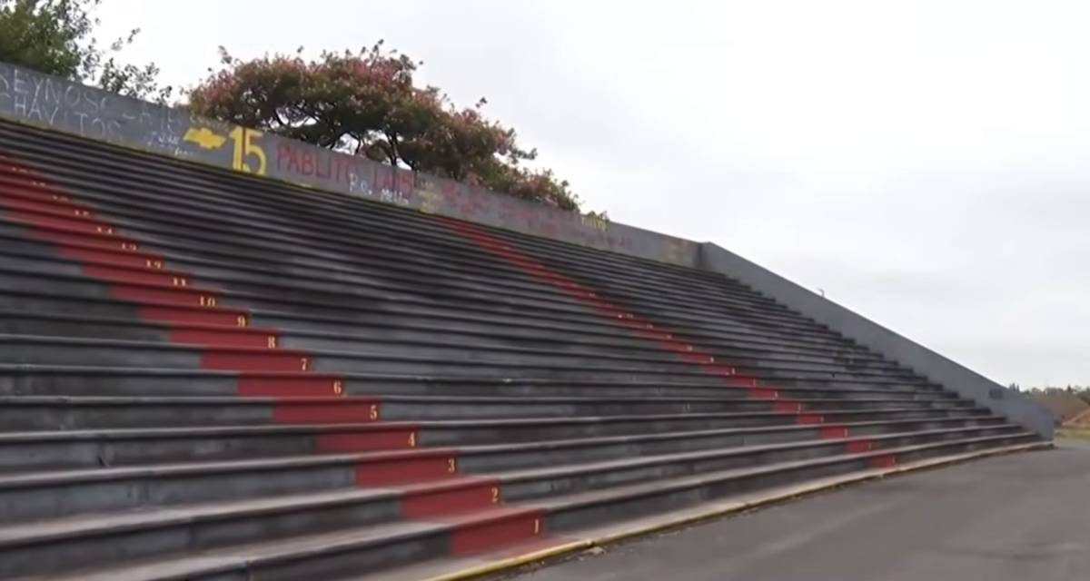 IMÁGENES EXCLUSIVAS: ¡El adiós de un ícono! La histórica tribuna 15 del Gálvez esta a punto de ser demolida
