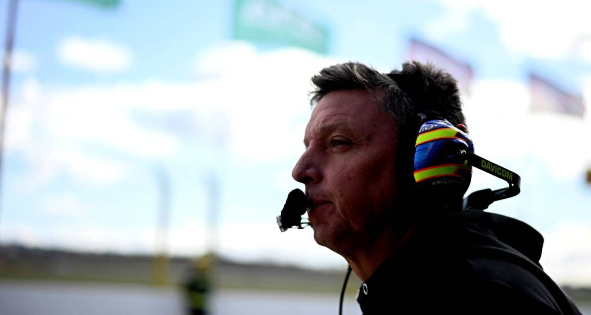 ¿A qué pilotos argentinos eligió Ortelli para correr en el exterior?