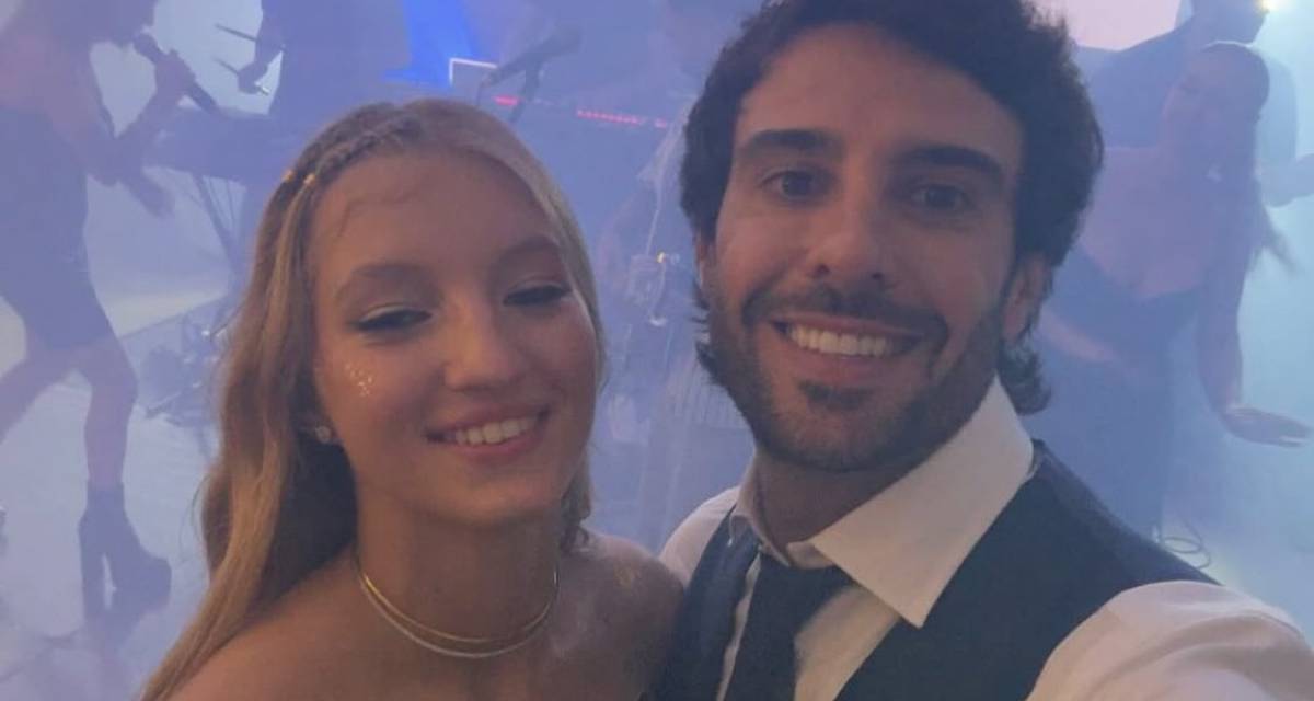 Manu Urcera acompañó a Nicole Neumann en la impactante fiesta de 15 de Allegra Cubero