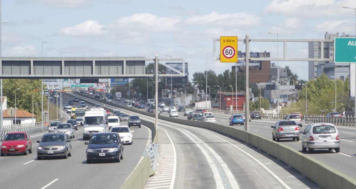¿Cómo medir la distancia correcta de seguridad para evitar accidentes en la calle?