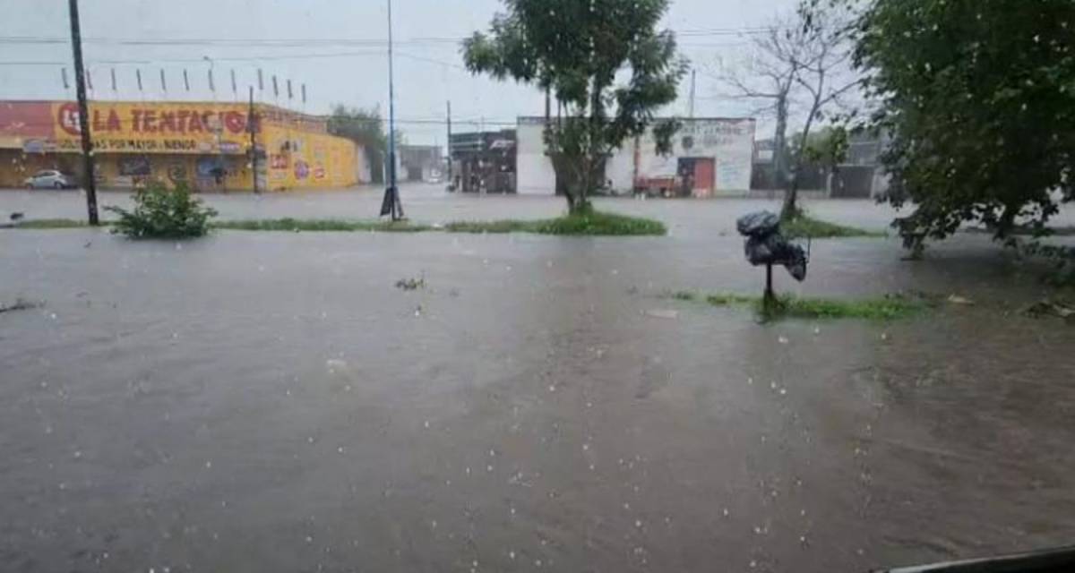 Autoridades analizan romper una ruta en Tucumán para drenar el agua de las inundaciones