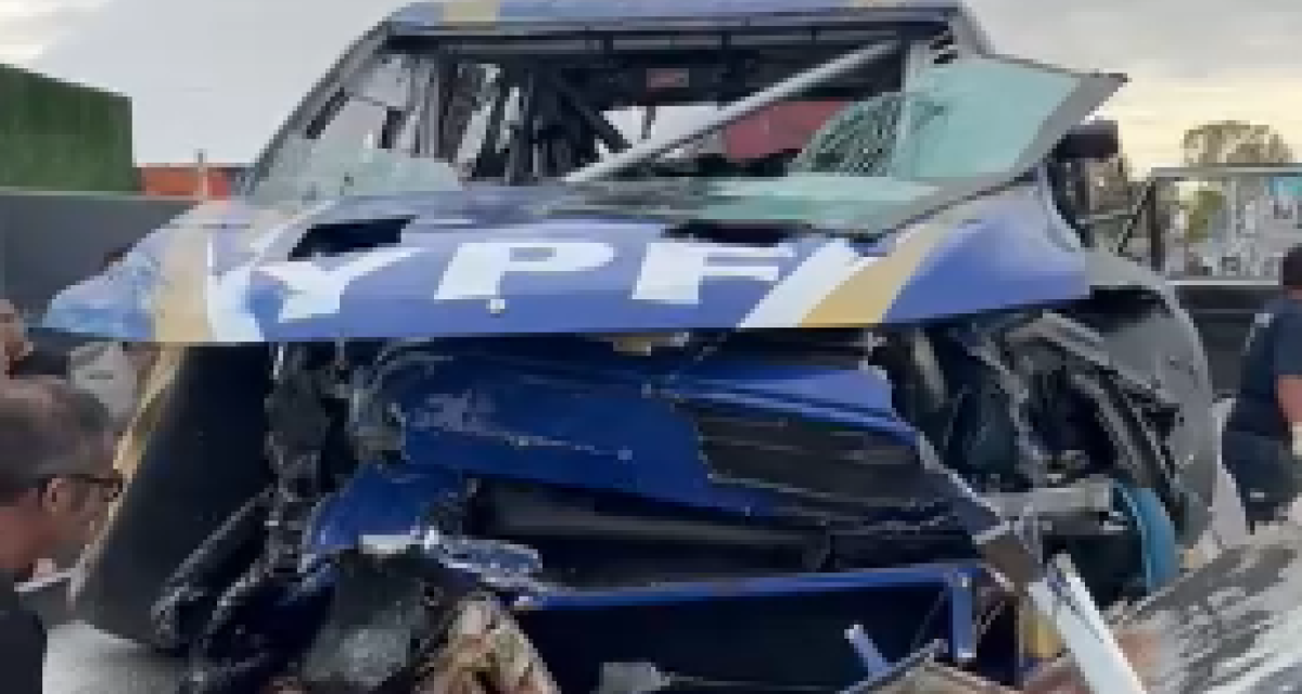 TC2000: el fuerte accidente de Vivian en la primera práctica en el Callejero de Buenos Aires