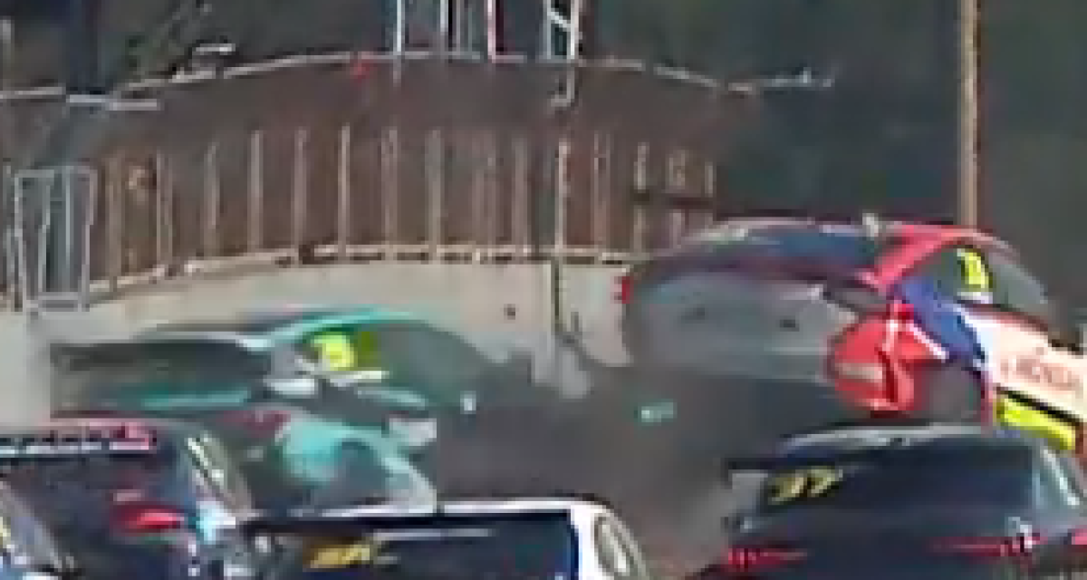 TCR South America: el brutal accidente entre Piquet Jr y Massa en Cascavel