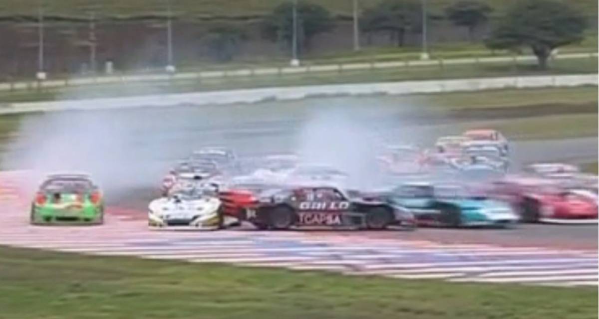 Procar 4000: ¡Pasó de todo! Largada accidentada en la final de la Clase B en Toay