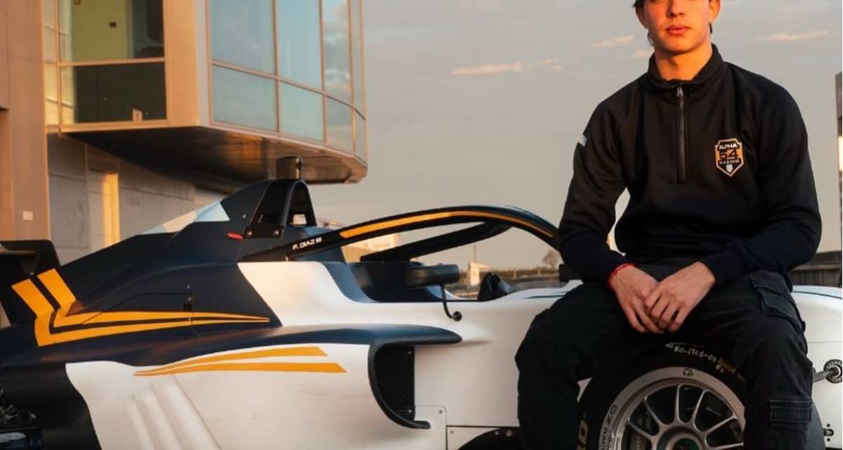F4 Italiana: Federico Díaz Quaglia: "Son autos con poca carga aerodinámica que tenés que hacerlos rotar en medio de la curva"