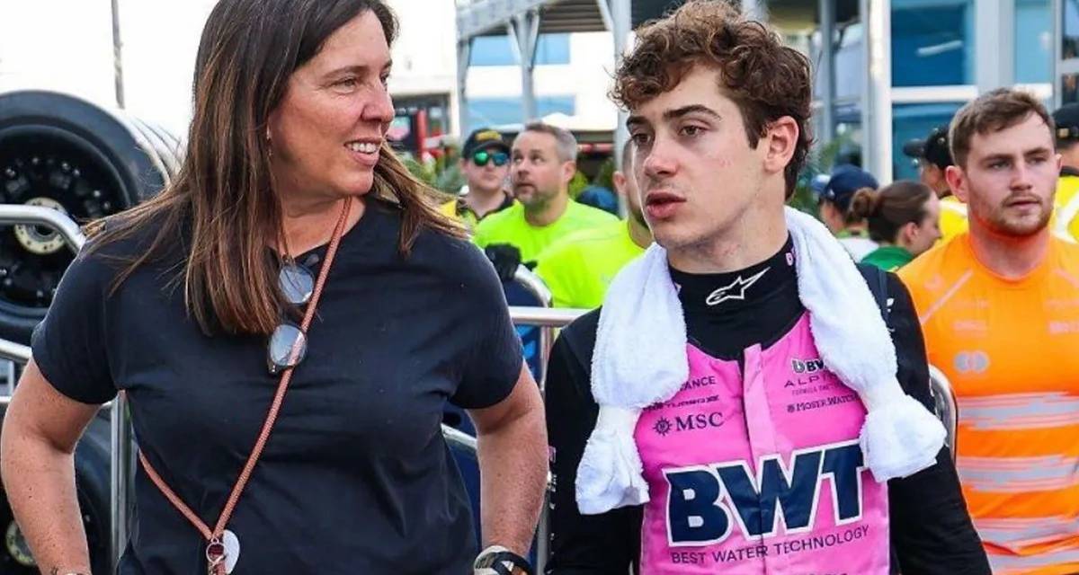 F1: María Catarineu retrató un gesto admirable de Colapinto con un fanático en las calles de Buenos Aires