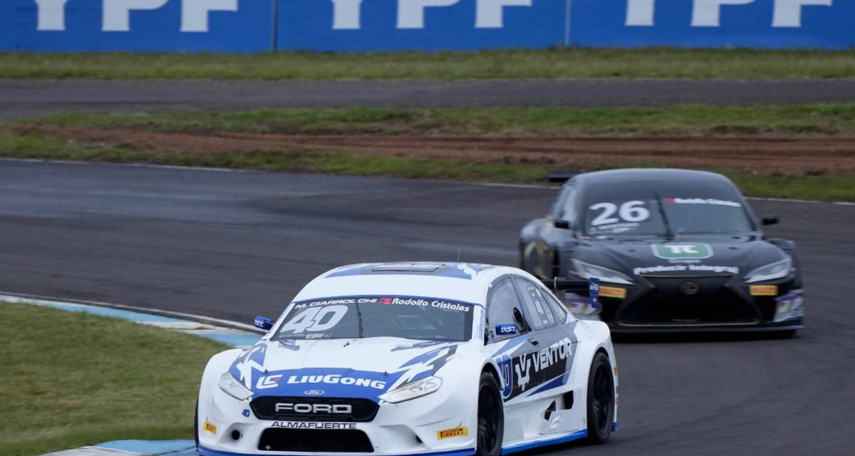 Top Race: Marcelo Ciarrocchi ganó un friccionado sprint clasificatorio en Concordia