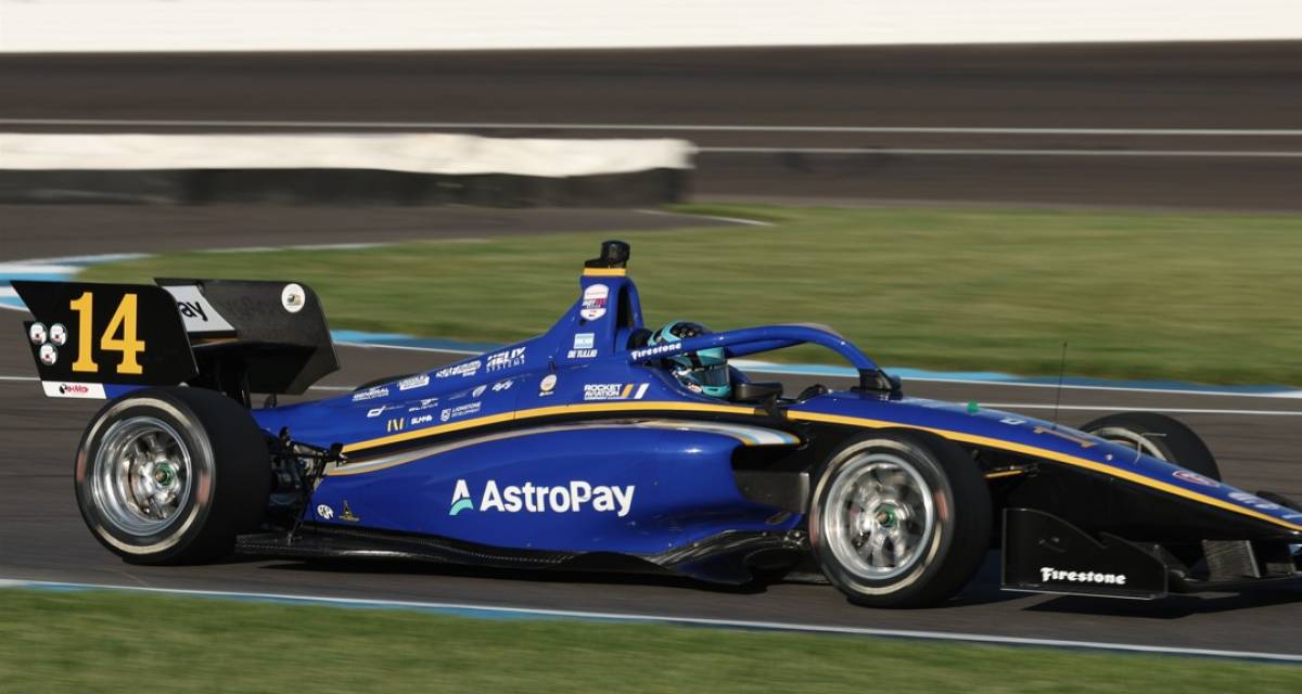 Indy NXT: De Tullio se sobrepuso a un problema mecánico y logró otra pole en Indianápolis