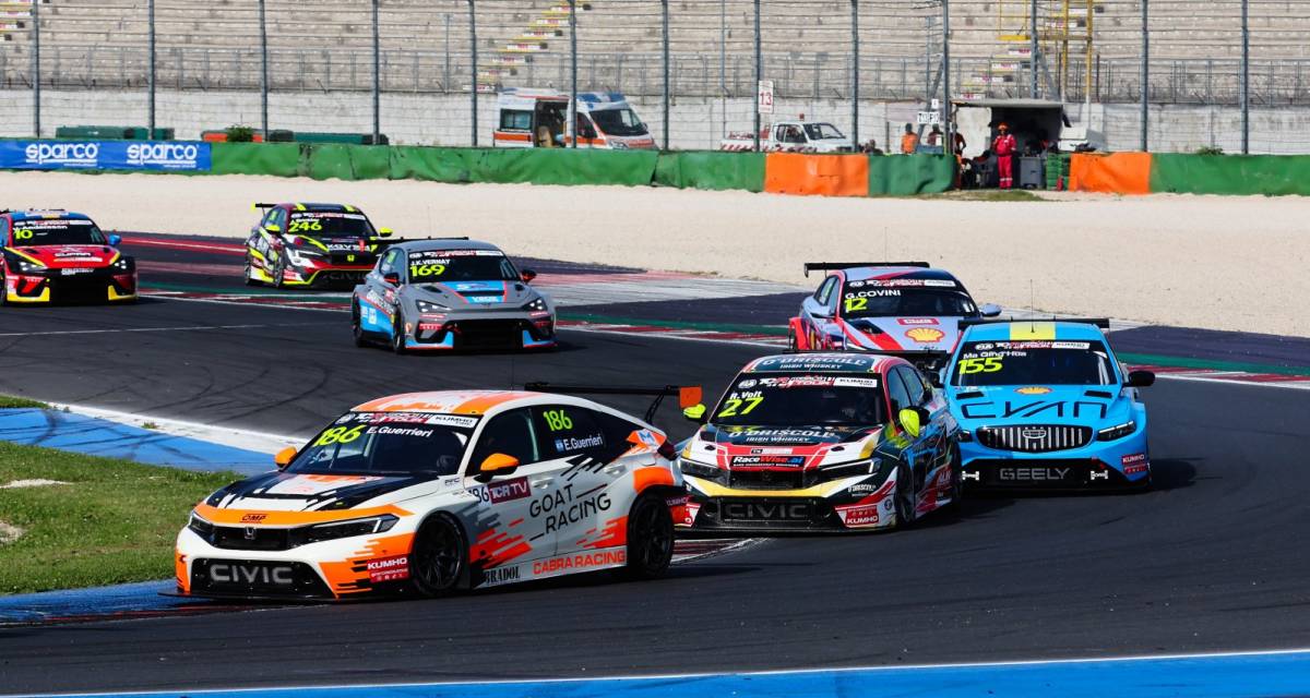 TCR World Tour: Guerrieri y Zago cerraron el paso por Misano con un top diez