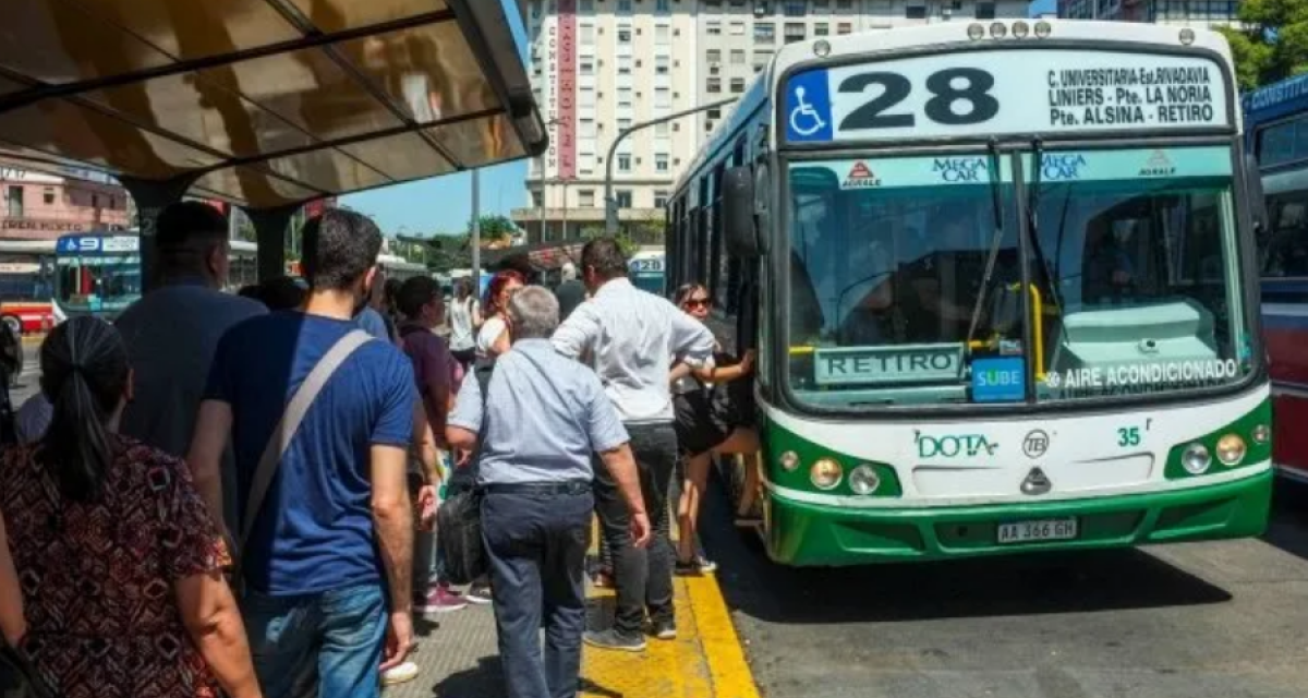 ¿Cómo viajar gratis en subtes y colectivos?: los distintos reintegros vigentes en mayo