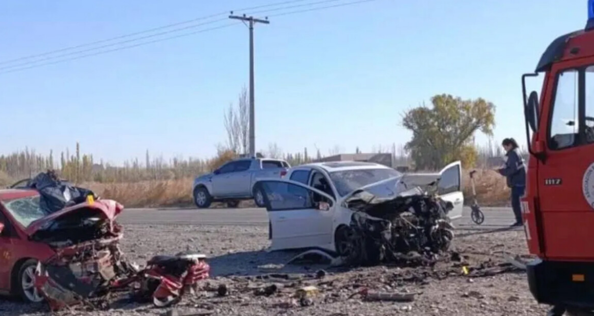 Durísimo choque frontal en Río Negro: hay un muerto y tres heridos