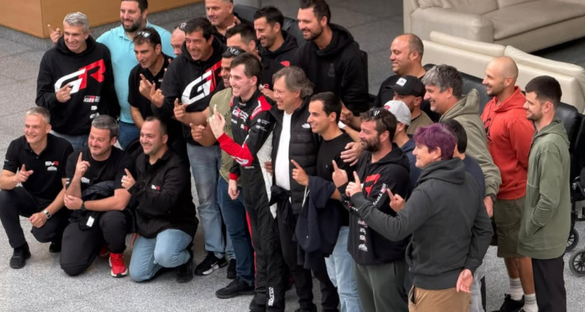 La alegría de Juan Cruz Yacopini en el recuentro con su equipo tras su accidente