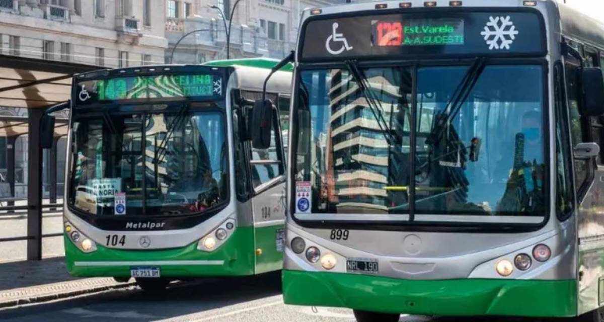 Podría desaparecer una línea de colectivos que une Constitución con Lanús: ¿De cuál se trata?