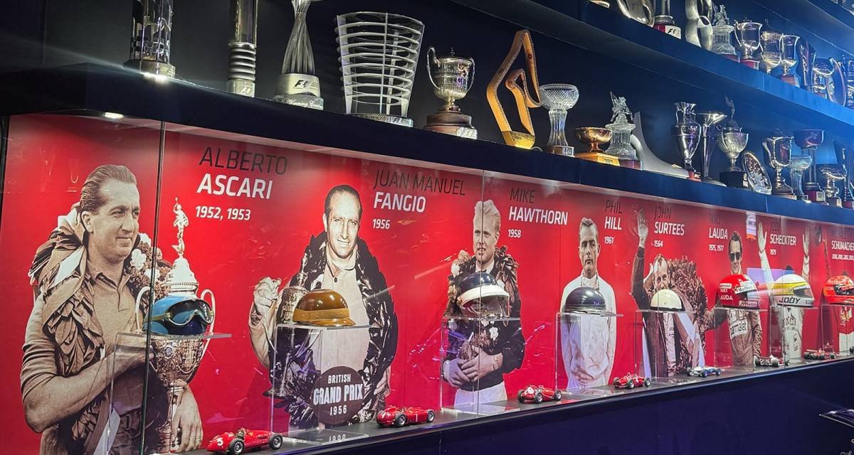 Emotivo homenaje en Maranello a Juan Manuel Fangio