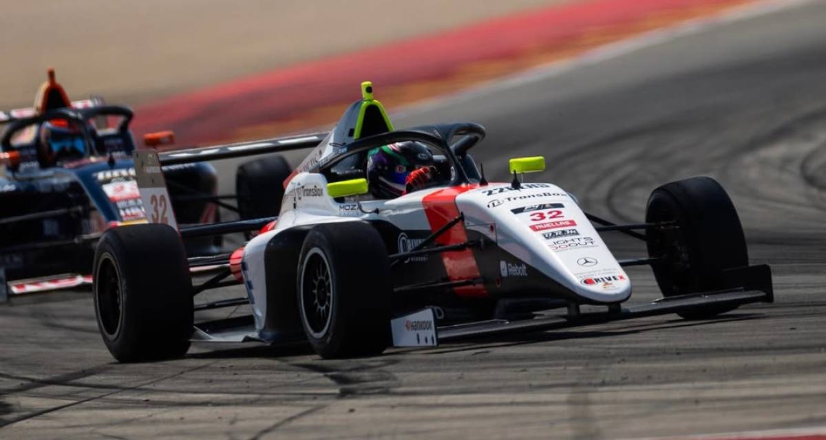 F4 Española: Fausto Arnaudo y Simón Bulbarella salieron a pista en el viernes de Aragón