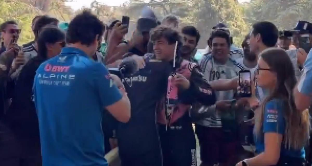 F1: el tierno abrazo entre Colapinto y James Vowles en el Festival de Goodwood