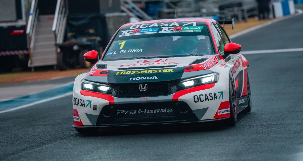 TCR South America: Pernía y Piquet Jr marcaron el rumbo del viernes en Velocitta