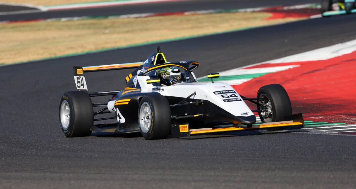 F4 Italiana: el Alpha 54 Racing superó el fin de semana en Mugello
