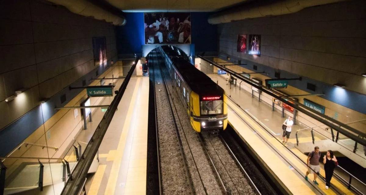 Falleció un hombre luego de ser atropellado por un tren de la Línea A del Subte