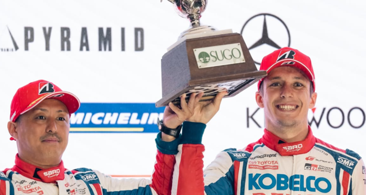 Sacha Fenestraz finalizó 2do en Sugo y logró su primer podio de la temporada en Súper GT